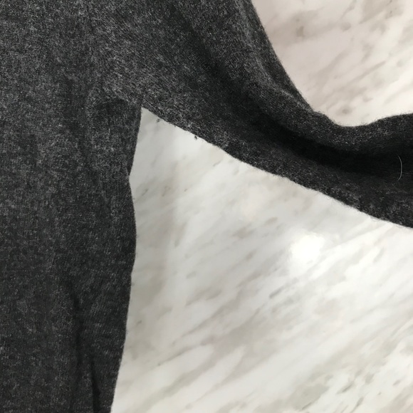 Aritzia Sunday Best Grey Heart Sweater Size Small - Picture 4 of 7